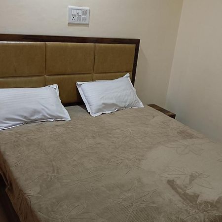 Divine Residency Hotel Navi Mumbai Eksteriør billede