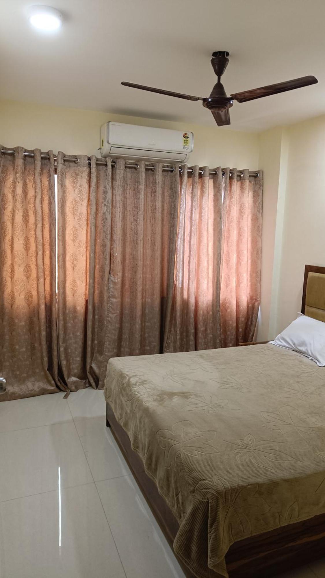 Divine Residency Hotel Navi Mumbai Eksteriør billede